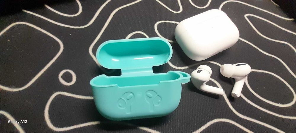 Air Pods pro  Цена 40 000 торг без торга