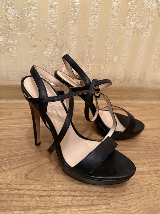 Босоножки натуральная кожа