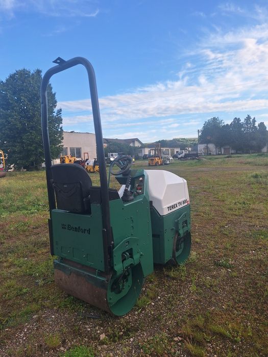 Vand / Inchiriez Cilindru Compactor  AMMANN 4t 2008