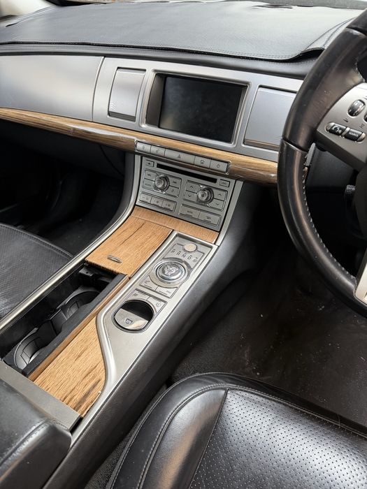 JAGUAR XF 2009 на части