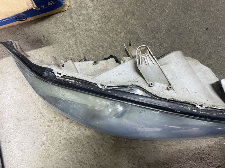 Камри 30 фара сатылады срочна