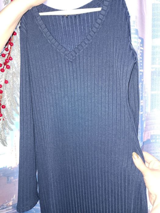 Продается платье,кофта,юбка шорты почти все новое