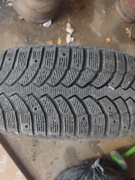 Продам Шины 235/60/R18