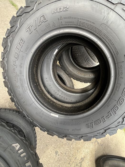 Bf Godrich Al terrain 235/70/16 dot 2020