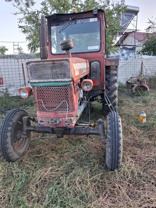 Gospodărie tractor Beciu • OLX.ro
