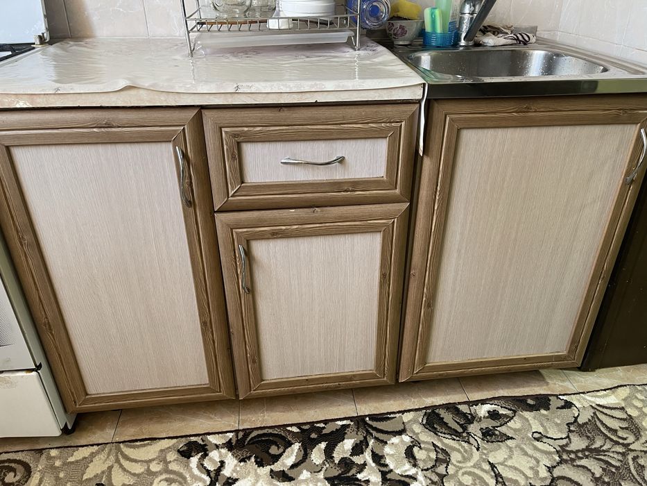 Кухонный мебель дешева отдам