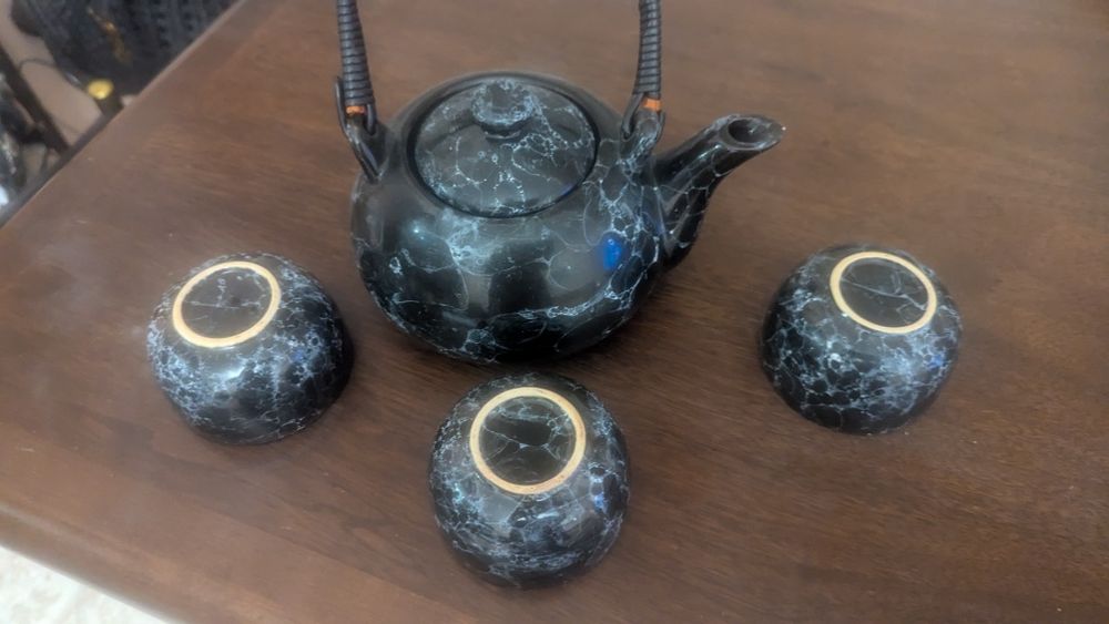 Продам китайские "штучки!-ваза, интерьерные маски