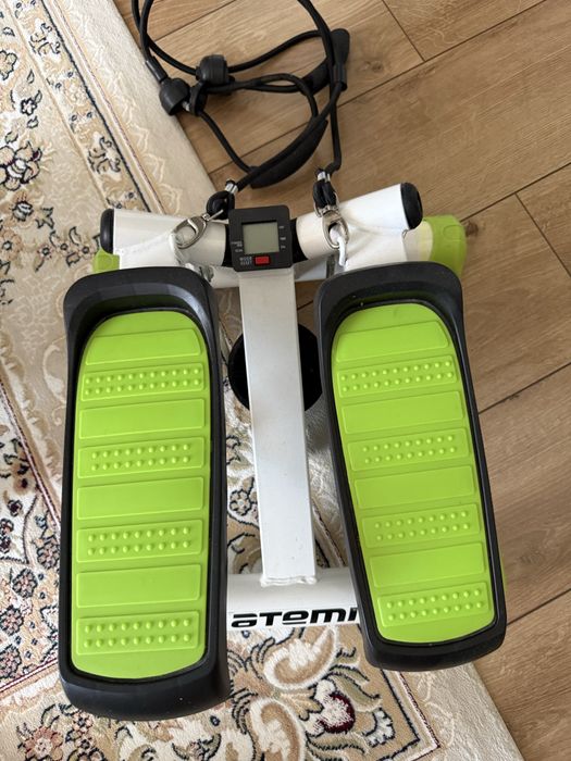 Степпер с эспандером Atemi