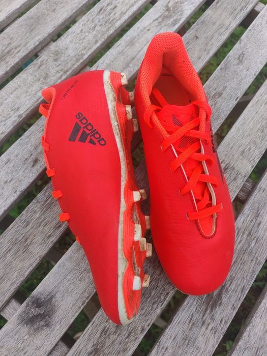 Adidasi fotbal marca Adidas personalizati