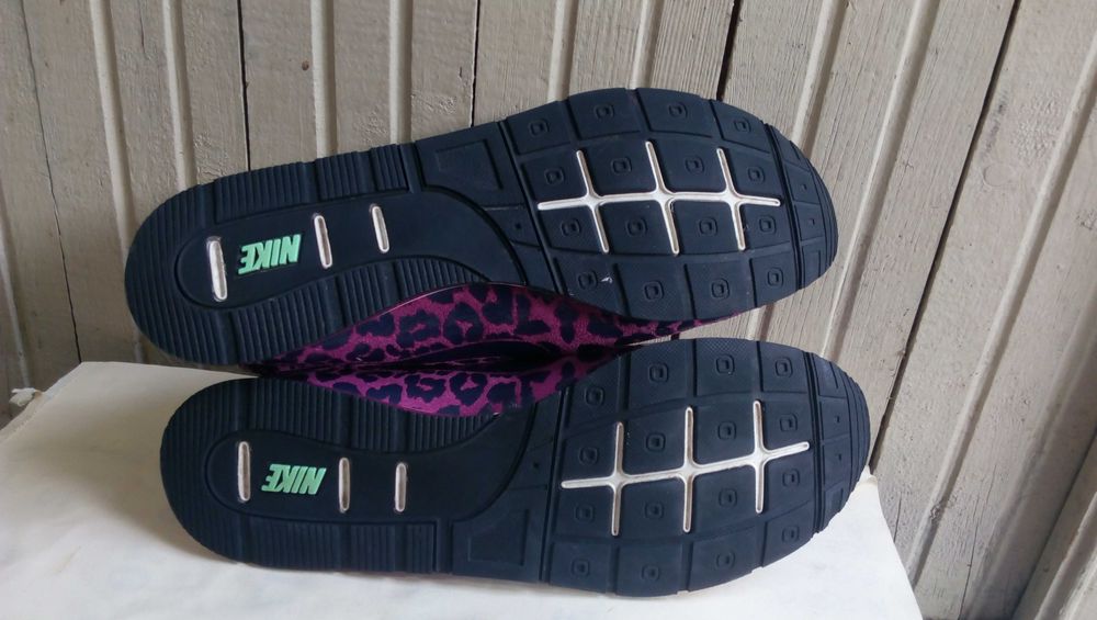 Оригинални маратонки''Nike Little Runner Print Suede''39 номер