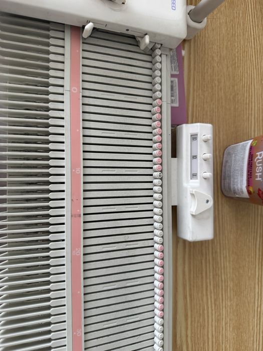 Вязальная машинка