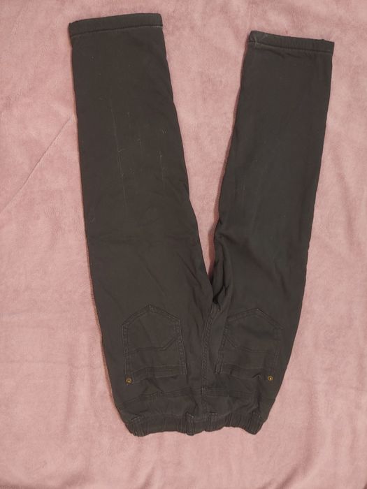 Pantaloni pentru scoala - varsta 7 ani