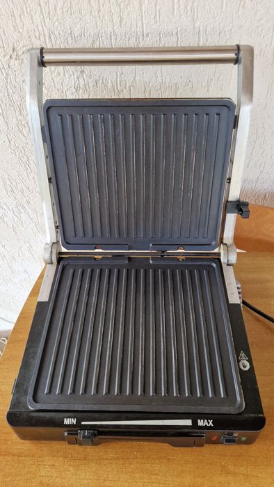 Gratar electric Star-light 2000w cu ambele gratare detasabile