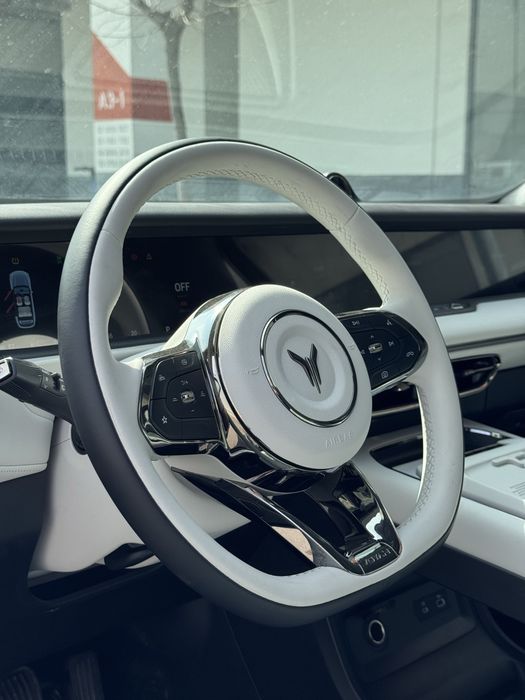 Voyah free 318/2500 km probeg