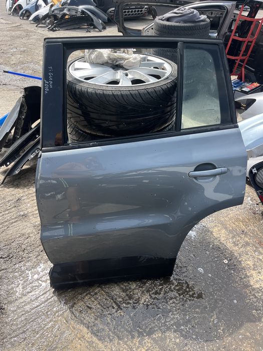 2 броя задна лява и 1 брой предна лява врата VW Tiguan 2007-2016