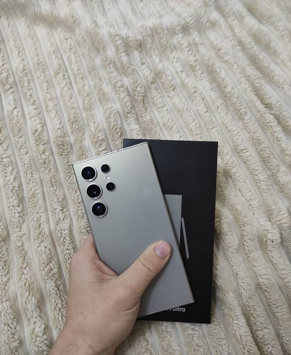 Samsung S24 ultra 12/256