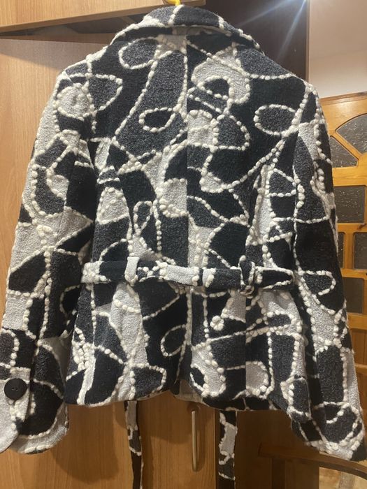 Носено няколко пъти.Без забележки.