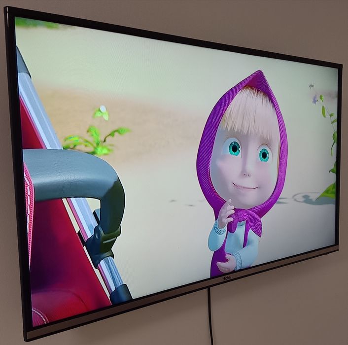 Большой смарт телевизор Haier