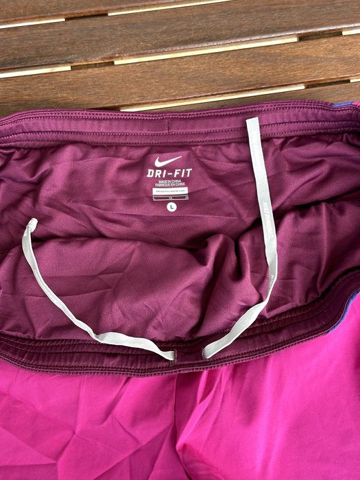 Дамски къси панталони Nike Dri-FIT (Running) - размер L, Отлично състояние