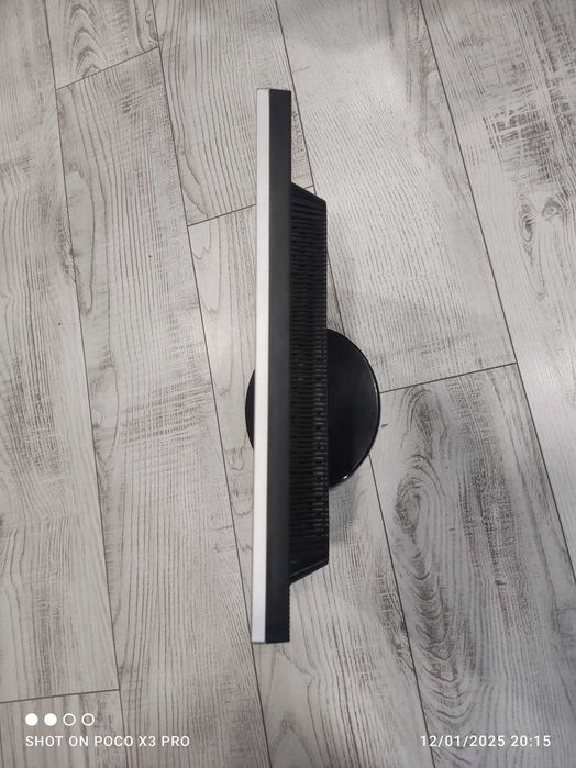 Монитор 17 LG-Без забележки