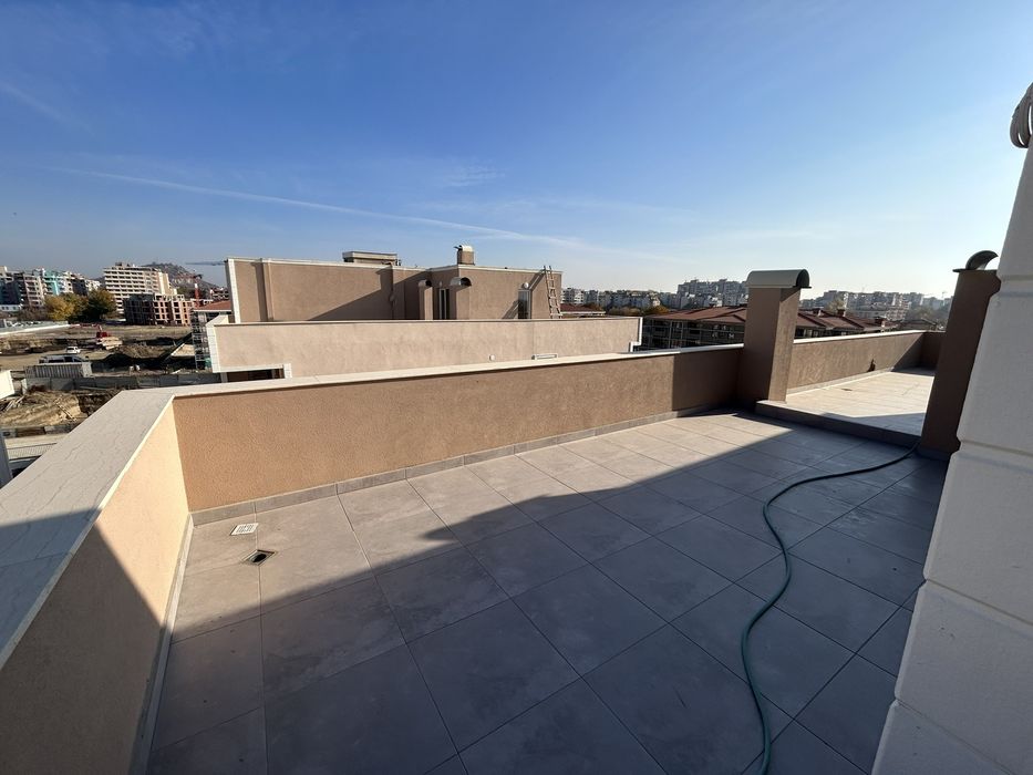 Продава се Тристаен апартамент в Пловдив, Южен - 115 кв.м за 1000 €/кв.м - Снимка #4