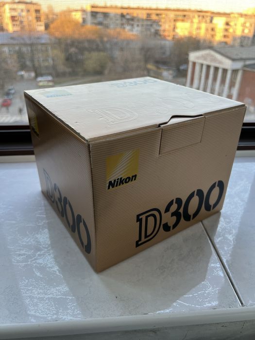 Nikon d300 Пълен Комплект с Обектив