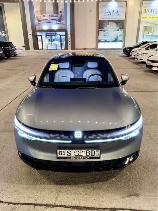 Zeekr 007 restailing smart. Full. 688 zapas hod. Tozza. 2024 yil.