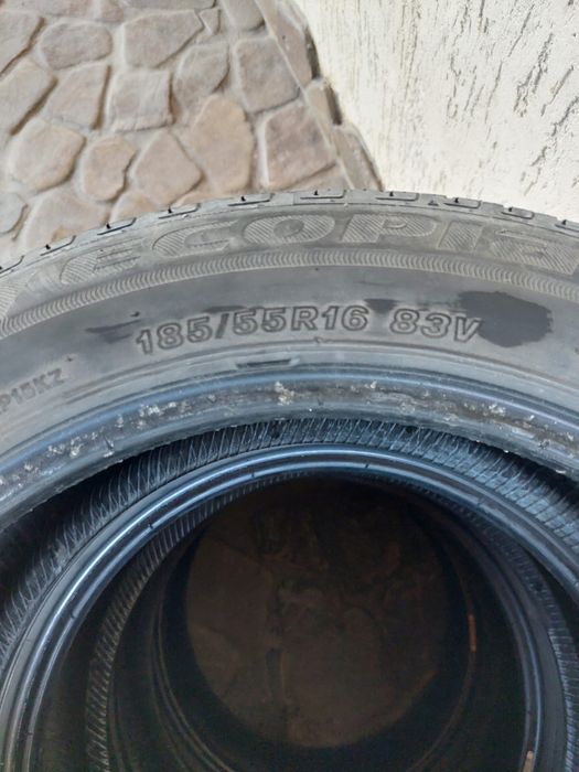Vând anvelope 185/55R16