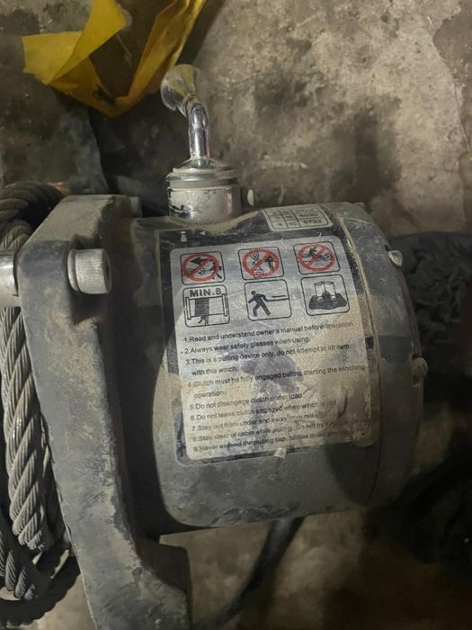 лебедка 12,000 ват