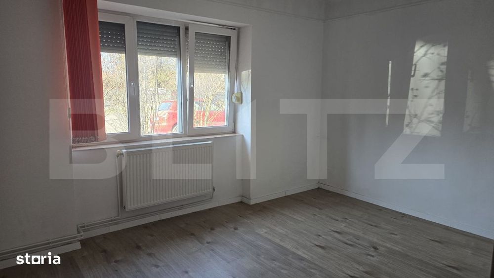 Casa 2 camere, 60 mp, 500 mp teren, zona Botizului