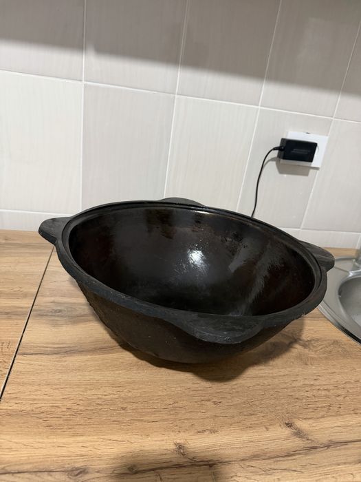 Чугун қазан сатылады