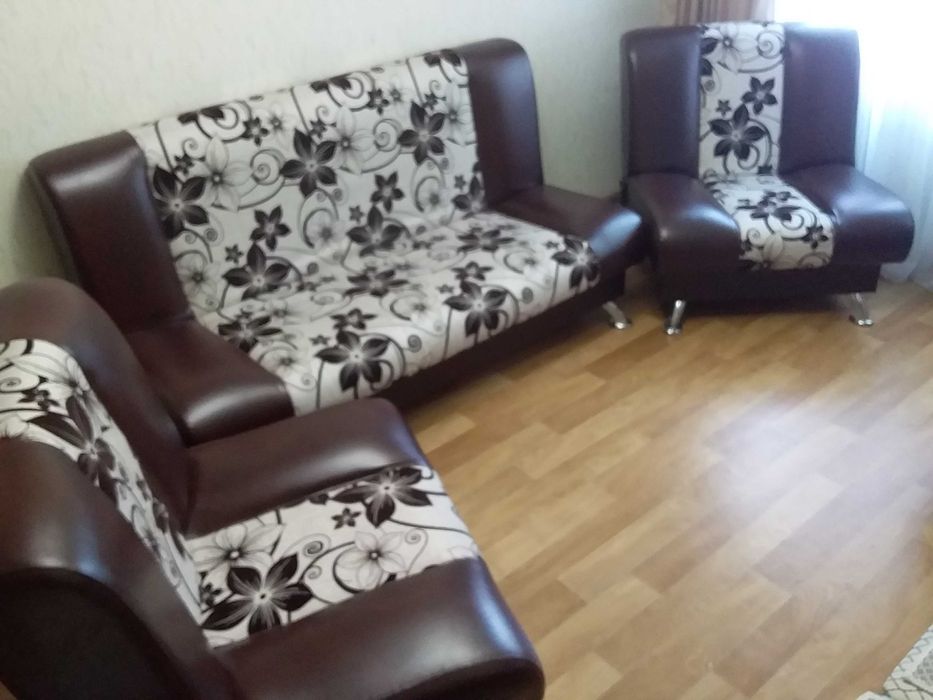 Продам мягкий уголок для дома или офиса