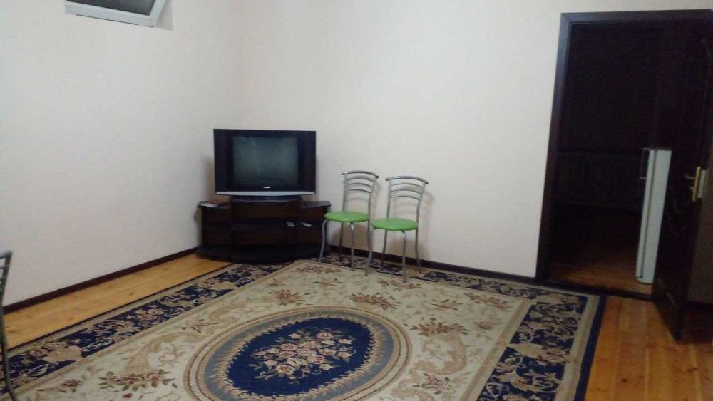 Do'stlik metrosida 250 $ 2 xonali  kvartira beriladi