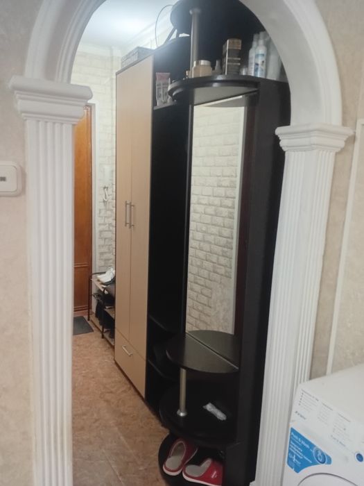 Продам шкаф для прихожей