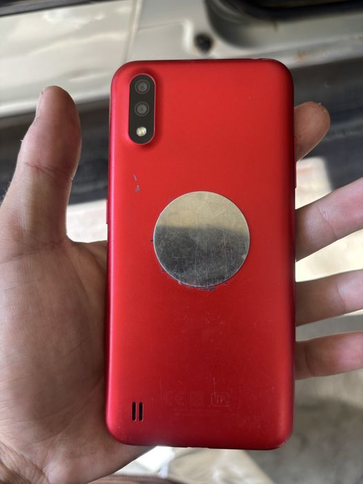 Samsung A01 телефон