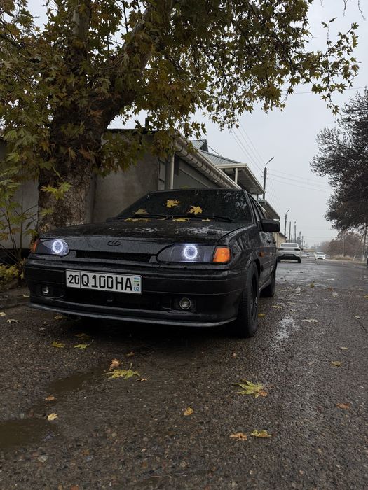 Lada samara 2114 (hetchback)