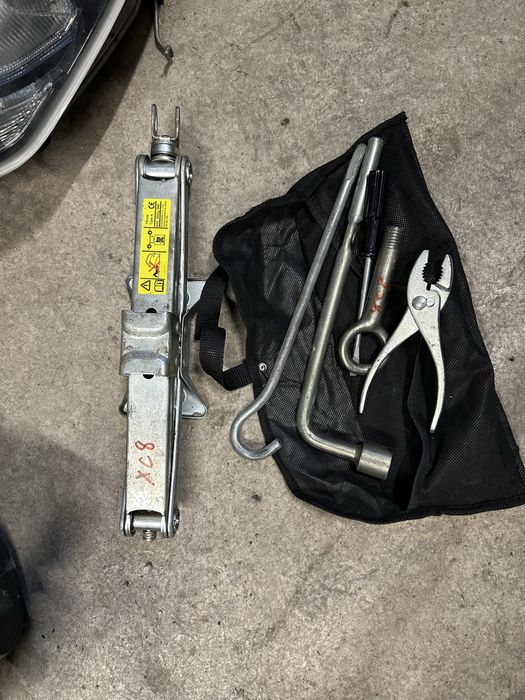 Крик хонда сивик  8 2006г и ключ джанти