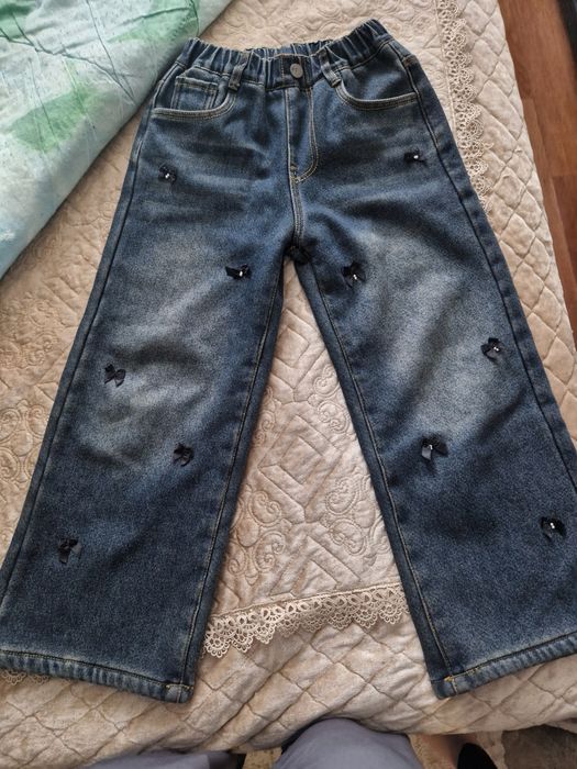 Джинсы тёплые на 8-9 лет