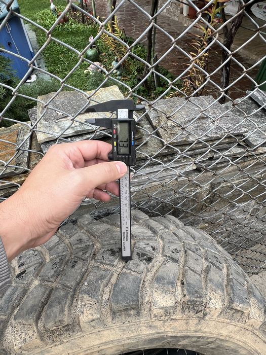 Гуми за офроуд 235/75/15