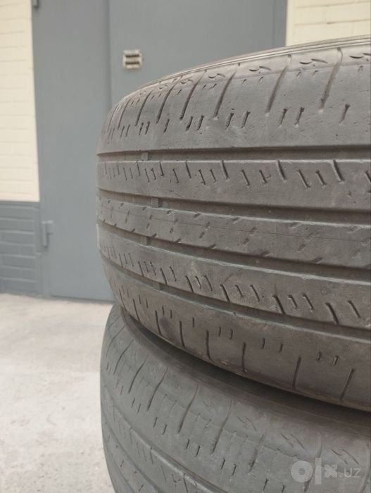 Комплект покрышек 215/60/R17 (в среднем состоянии)