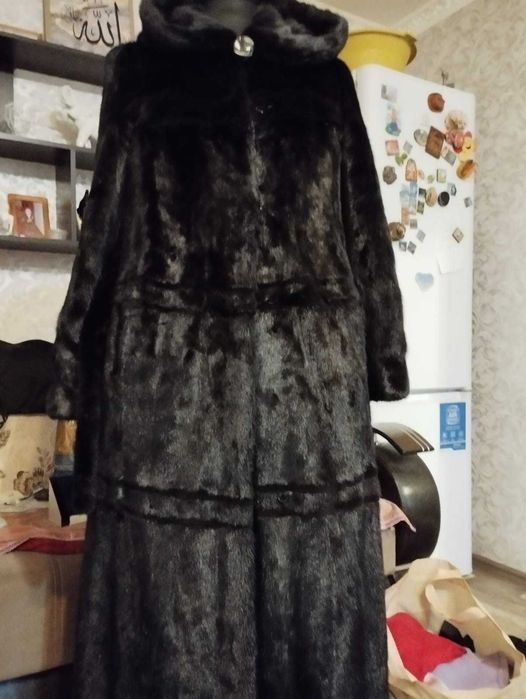 Продам норковую шубу .