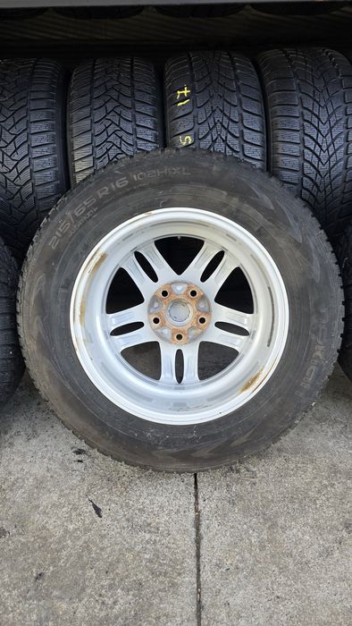4 jante Nissan cu anvelope iarna 215/65/16