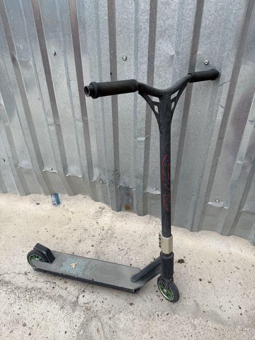 Продам “Трюковый самокат”