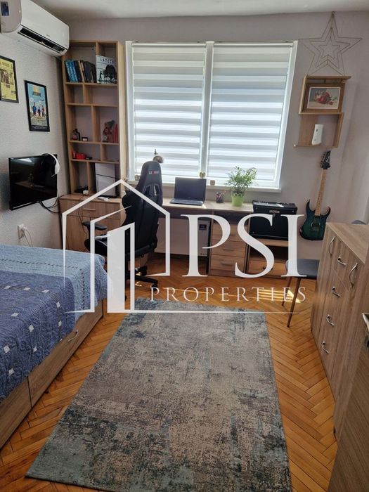 Продава се Четиристаен апартамент в Пловдив, Каменица 2 - 106 кв.м за 1883 €/кв.м - Снимка #8