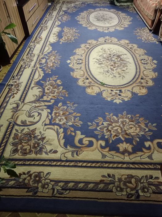 Продам ковёр б/у