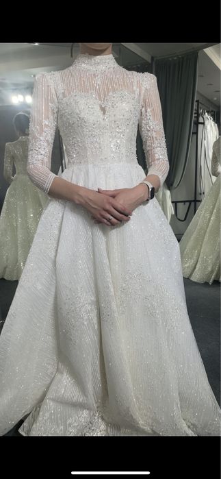 Свадебное платье