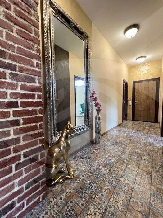 Продава се Тристаен апартамент в Бургас, Сарафово - 130 кв.м за 1600 €/кв.м - Снимка #3