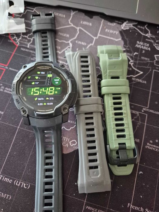 Garmin Instinct 3 Amoled, 50mm, negru, in garanție