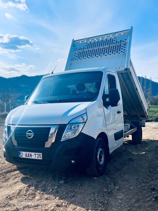 Nissan NV400 2021