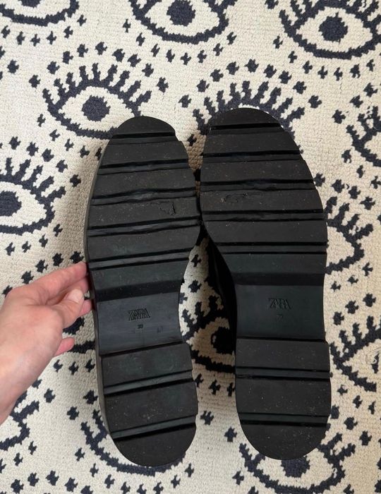 Кожаные лоферы Zara